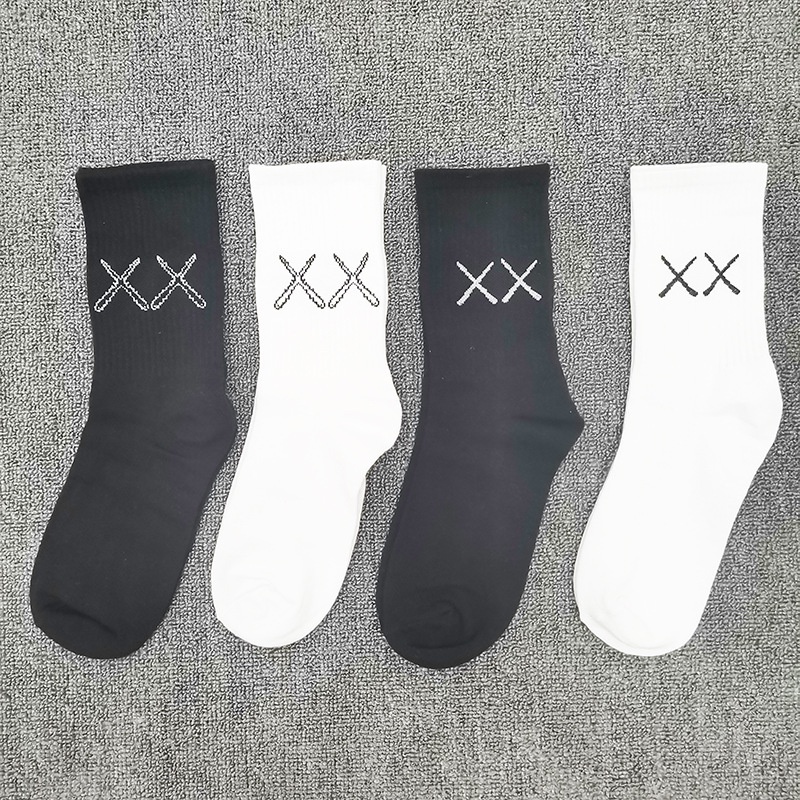 WAFNHA D149 Đen Trắng × × Vớ