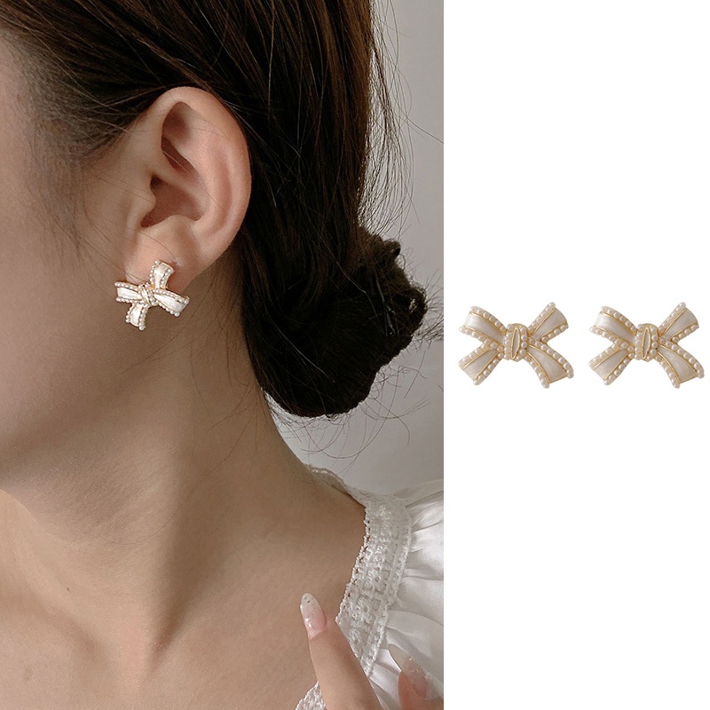 Bông tai ngọc trai đơn giản