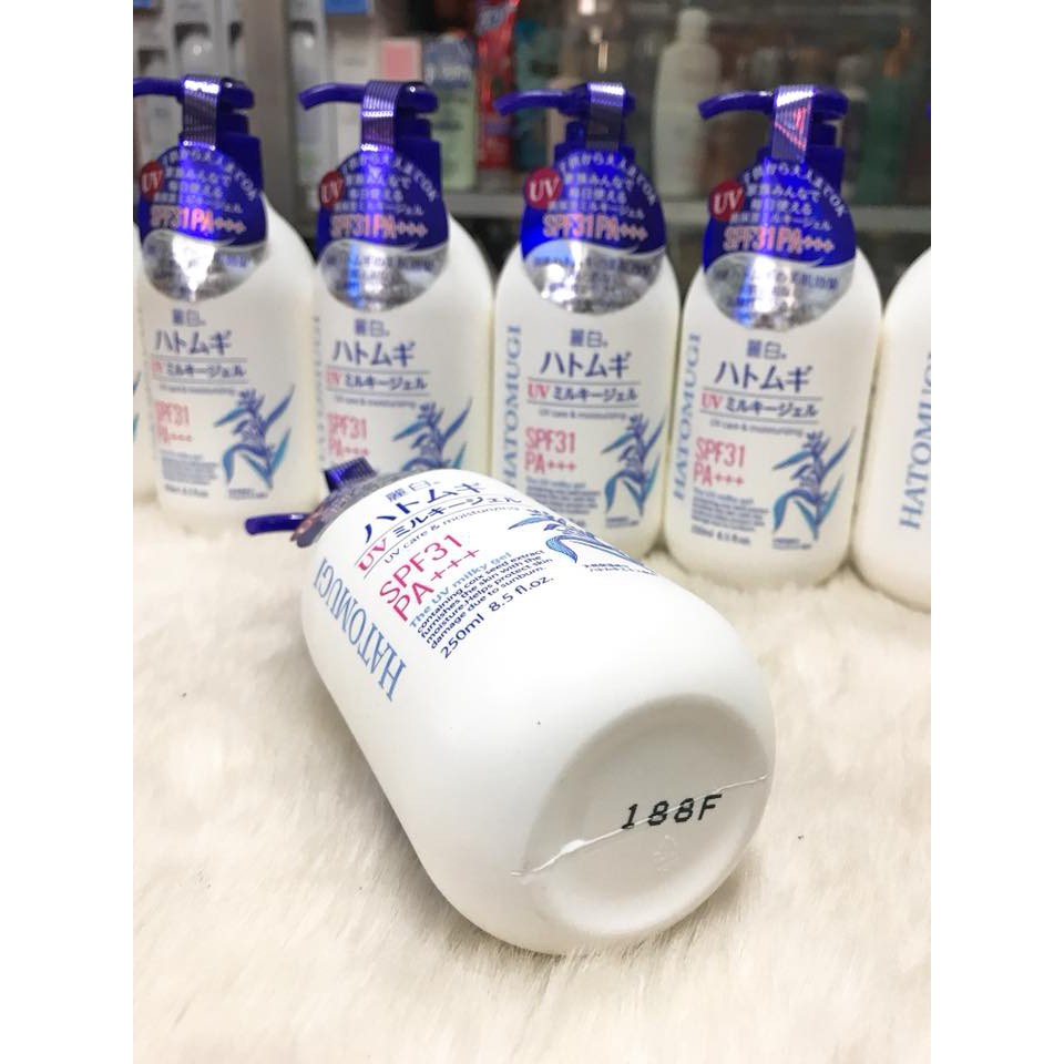 (250ml) Sữa dưỡng thể chống nắng HATOMUGI hàng nội địa Nhật SPF31 PA+++