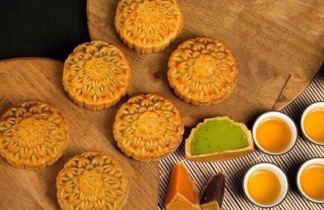 Bánh trung thu yến sào khánh hoà cao cấp
