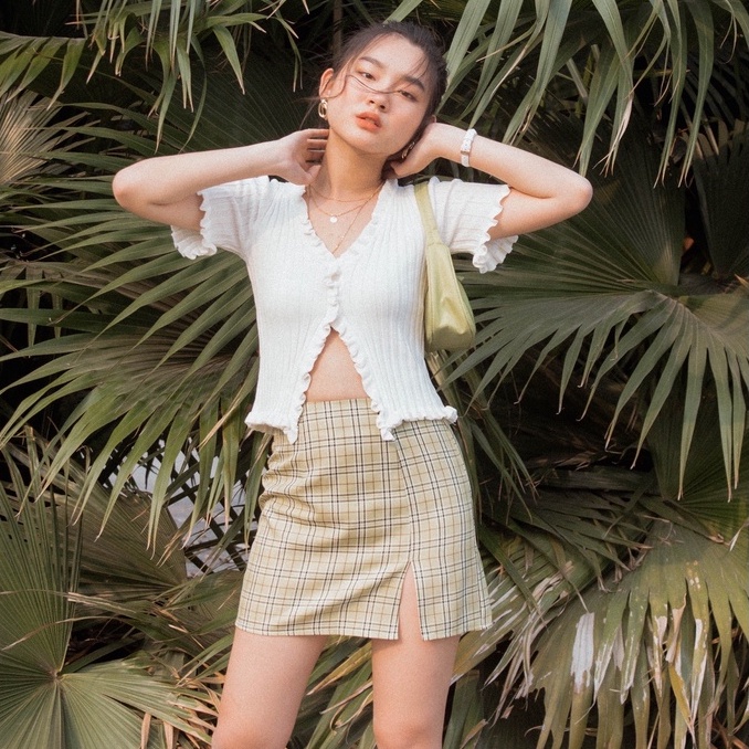 Áo thun croptop Jennie len gân hở eo áo nữ len gân viền nhăn 4 cúc A1893 Feedback KH