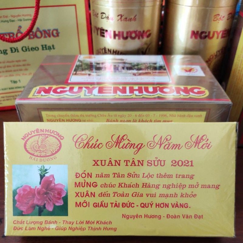 Bánh đậu xanh Nguyên Hương hộp 3 phong 320gr