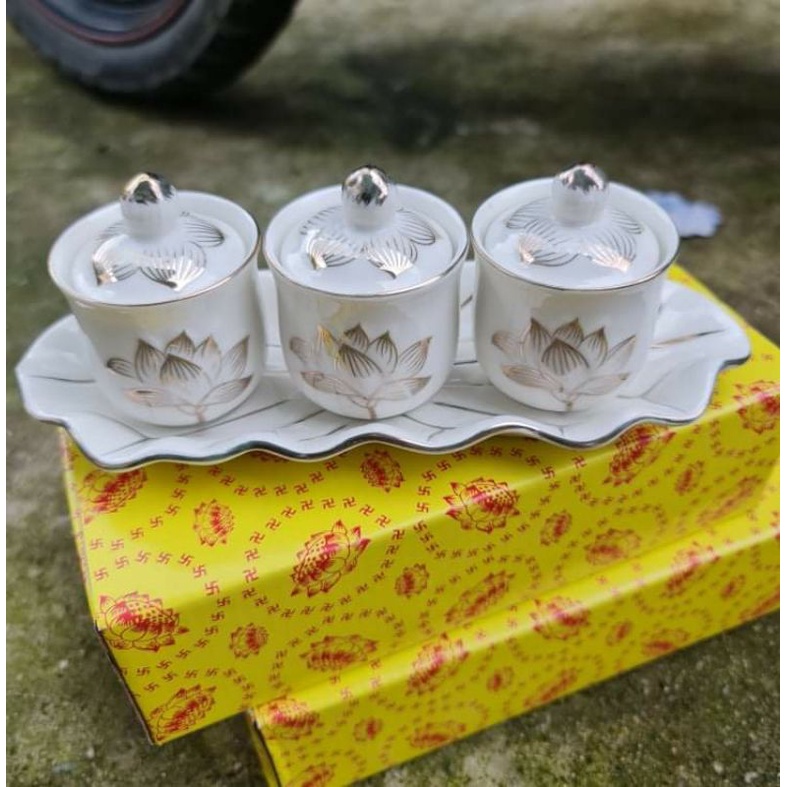 Bộ 3 và bộ 5  có nắp hàng bạch ngọc hoa sen nổi cao cấp-Đồ Thờ Tâm Linh