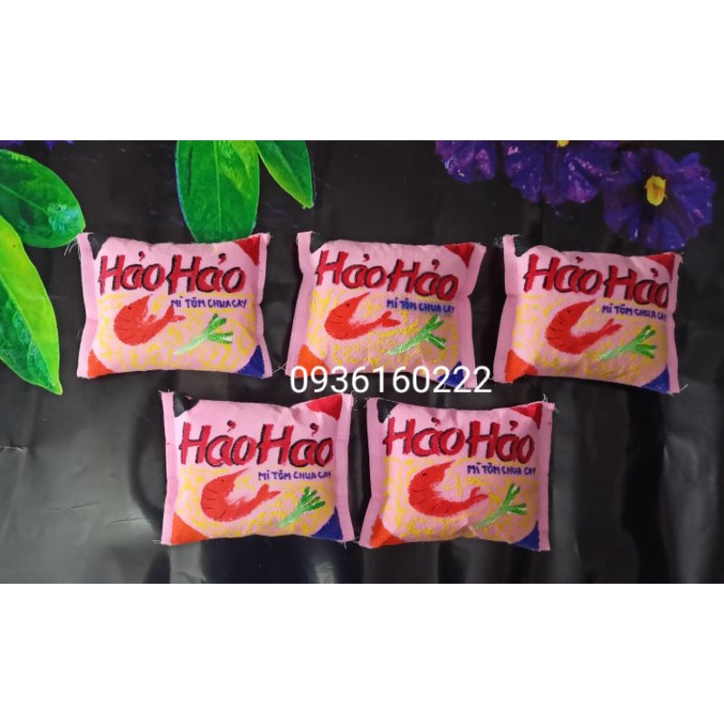 GÓi MÌ TÔM VẢI NỈ NHỒI BÔNG VẼ TAY