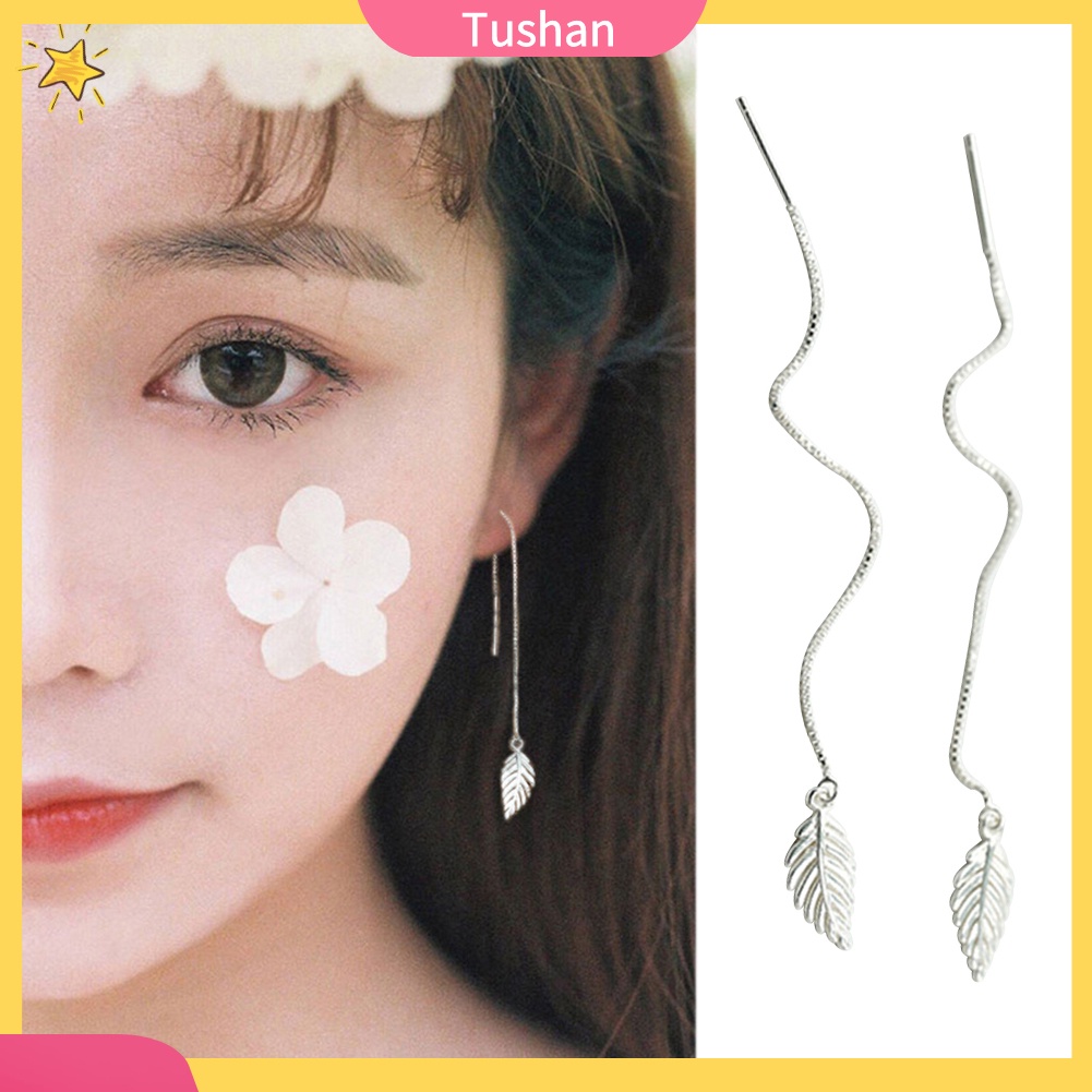 Khuyên tai dài hình chiếc lá phong cách trẻ trung thanh lịch dành cho nữ
