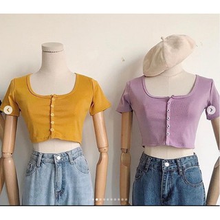 Áo croptop gân cúc