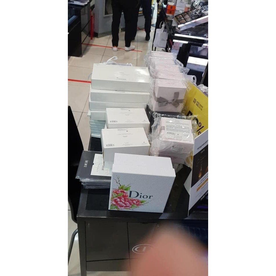 Túi đựng mỹ phẩm Dior fullbox