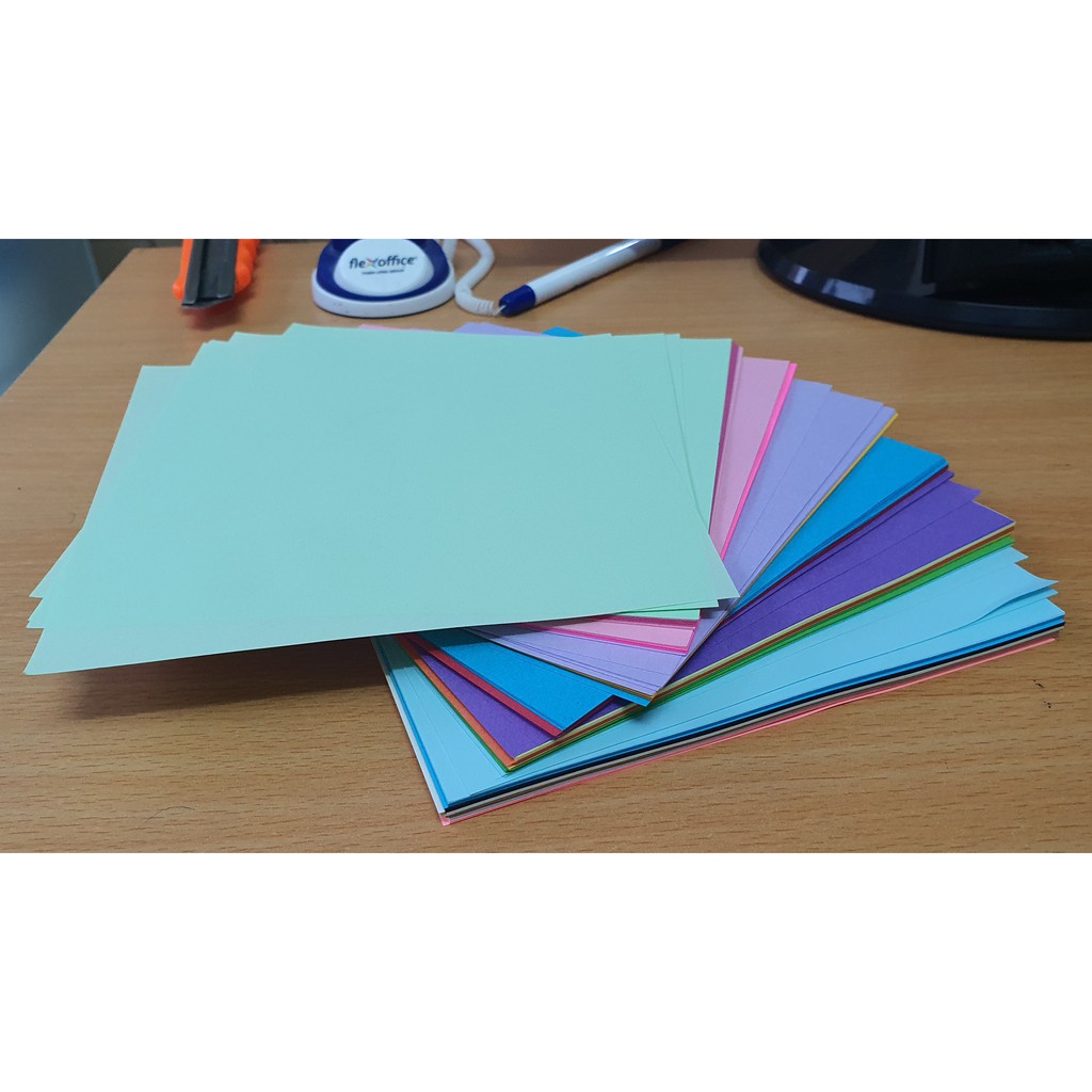 Giấy Vuông Gấp Origami 20 màu 100 tờ (2 mặt Đều Có Màu) Kích Thước 15x15cm(Mua Trên 2 Sản Phẩm Có Quà KM)