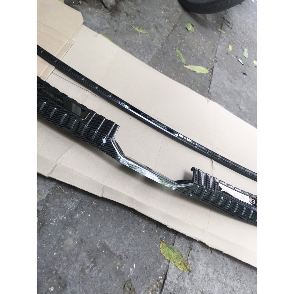 Bộ 2 ốp chống Trầy  Cốp Vân carbon Cho Mazda Cx8 Form 2019 -2021