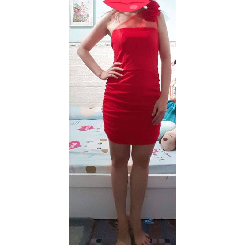 Thanh lý đầm body đẹp giá rẻ size S nguyen tag