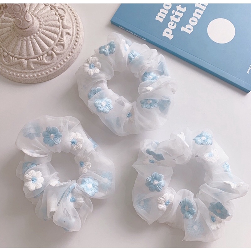 Dây cột tóc scrunchie thêu hoa phong cách Hàn Quốc xinh xắn dành cho nữ- scrunchie hot hit