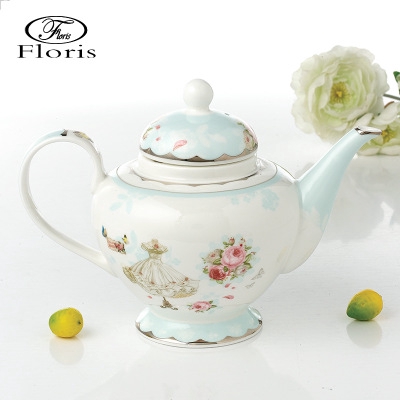 Ấm trà bằng gốm họa tiết hoa lãng mạn kiểu châu âu