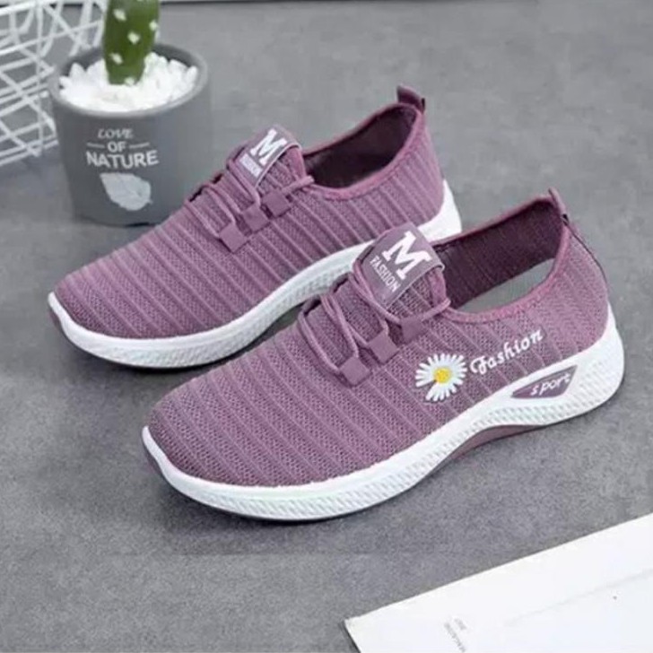 Giày thể thao nữ êm chân giá rẻ kiểu dáng cơ bản LN06 | BigBuy360 - bigbuy360.vn