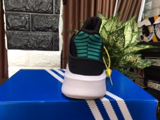 Giày EQT Bask Black