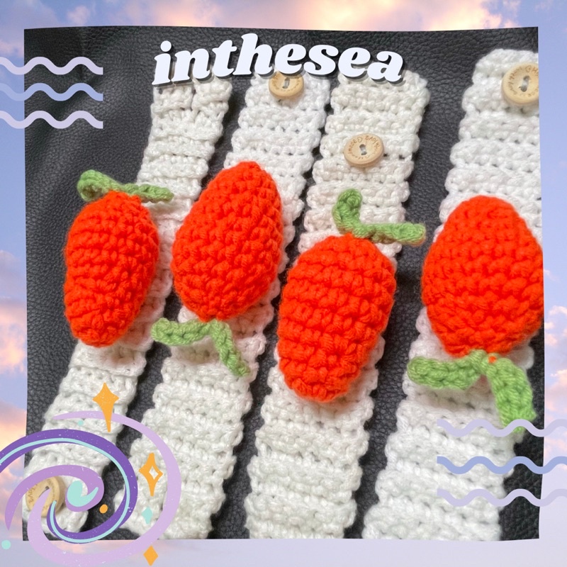 Vòng Tay Bằng Len Trái Cà Rốt Bông Dễ Thương