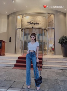 áo thun croptop cổ tim form rộng