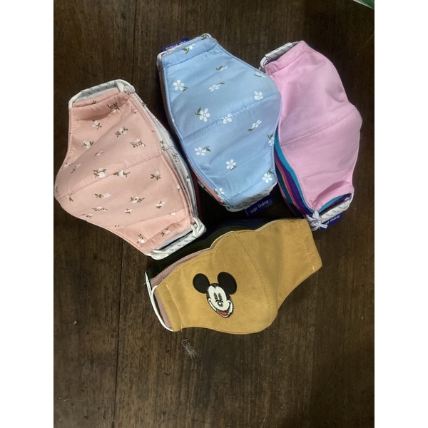 Khẩu trang đẹp, dày dặn