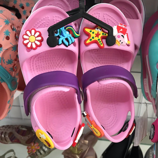 Sandal Cross band màu hồng cho bé gái [Tặng 4 Jib]