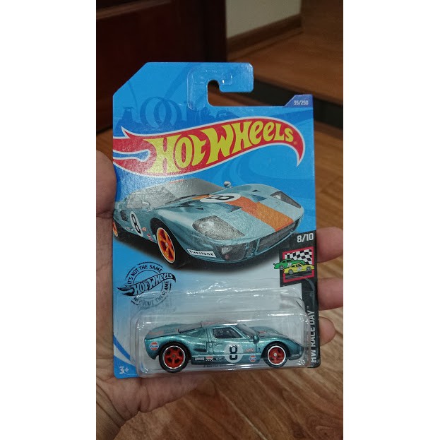 Xe mô hình Hot Wheels phiên bản cao cấp (Super T-Hunt)