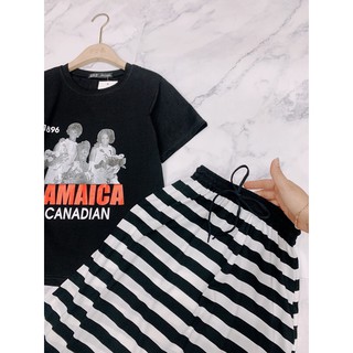 Set áo phông đen  + chân váy maxi kẻ