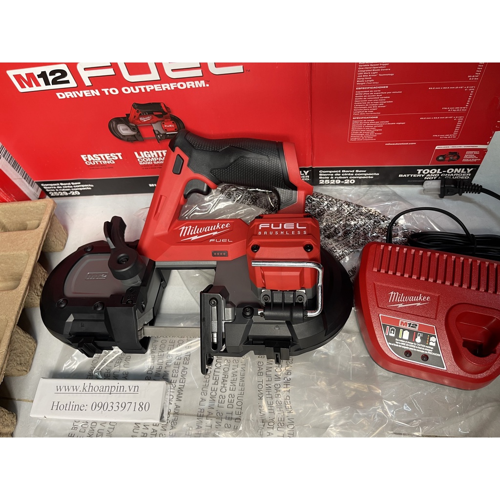 Cưa vòng Milwaukee 2529 M12