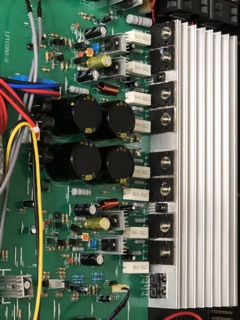 Cục đẩy công suất Yamaha EA200