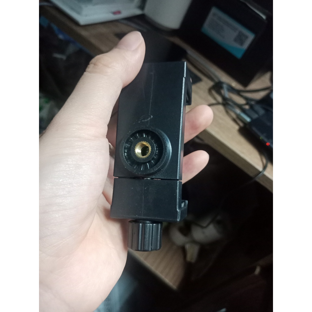 Đầu kẹp điện thoại vặn ốc gắn chân tripod, máy ảnh, livestreams