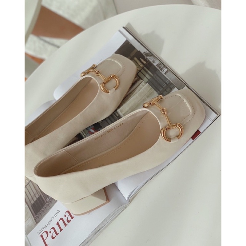 🛍🛍🛍Giày mũi vuông da lì 3p khoá GC fuji hàng VNXK