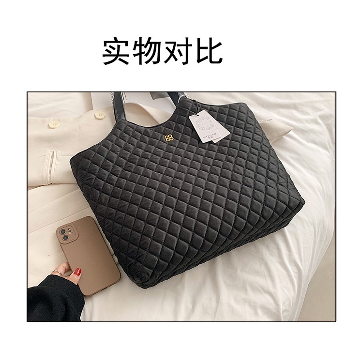 Túi Xách JASMIN NOIR đeo vai cỡ lớn có dây đeo chần bông kẻ sọc đơn giản cho nữ