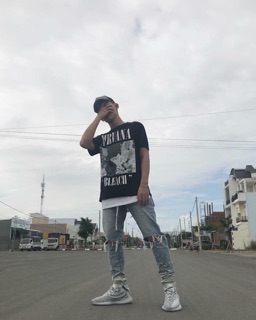 Áo Nirvana "Bleach" còn size XL