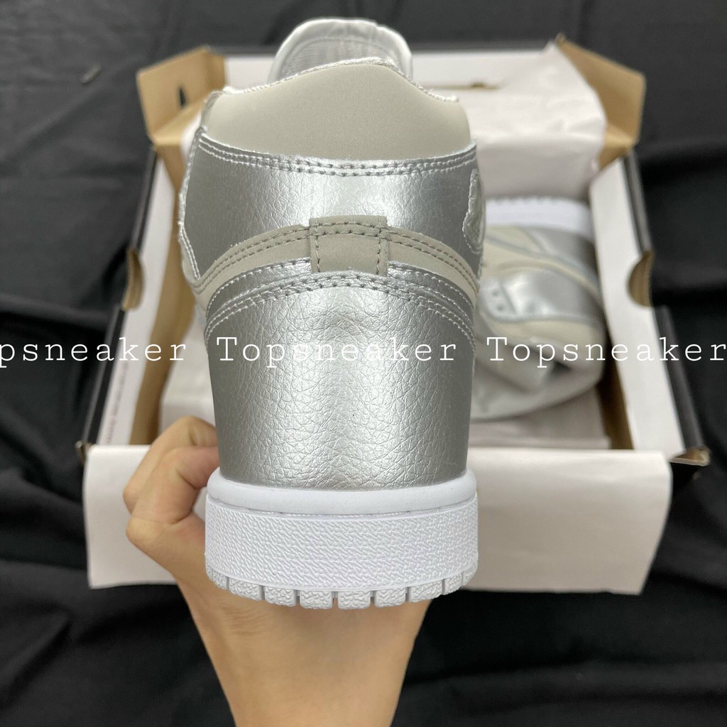 Giày Sneaker Jordan 1 Bạc Bóng