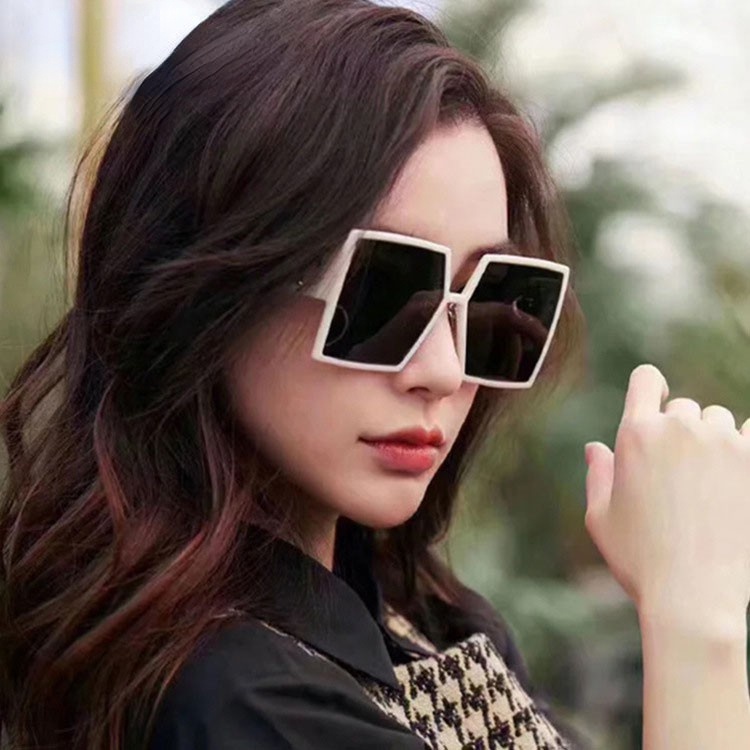 Gọng kính vuông phong cách cổ điển cho nam và nữ