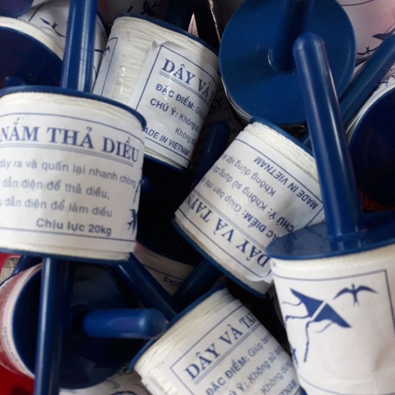 Diều phụng màu 5 đuôi, cá mập đại, cá mập nhỡ, diều nhí,  doremon, 5 anh em siêu nhân !!!