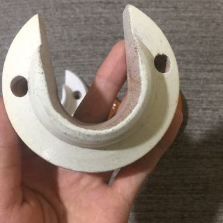 Bát gỗ đỡ thanh rèm