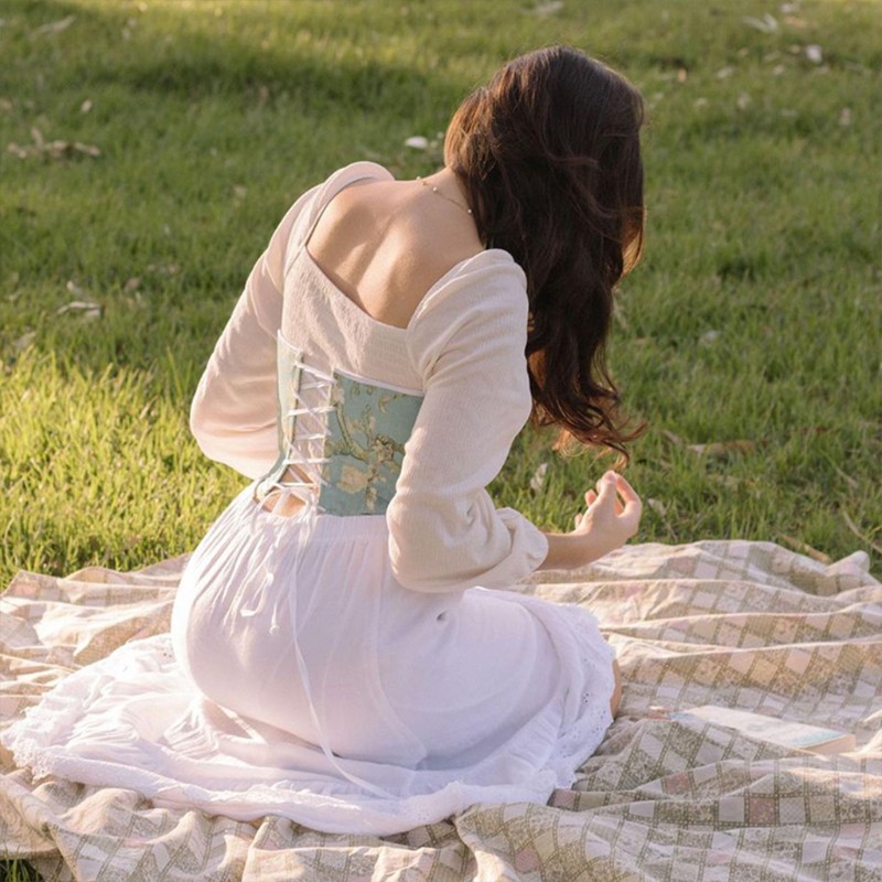 Áo Lửng Hai Dây In Họa Tiết Thời Trang Quyến Rũ Dành Cho Nữ