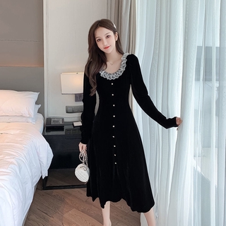 Đầm Nhung Đen Tay Dài Phối Ren