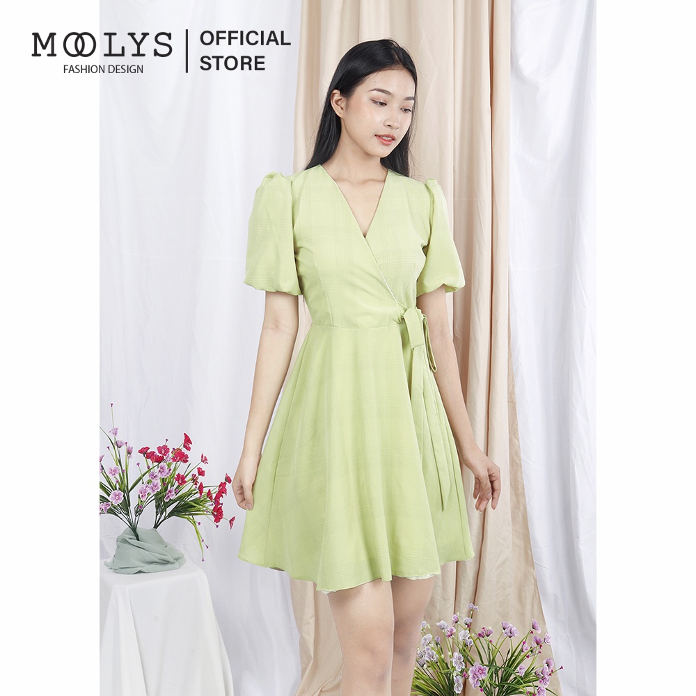 Đầm xoè tay phồng thắt eo thiết kế đơn giản sang chảnh Moolys MD017