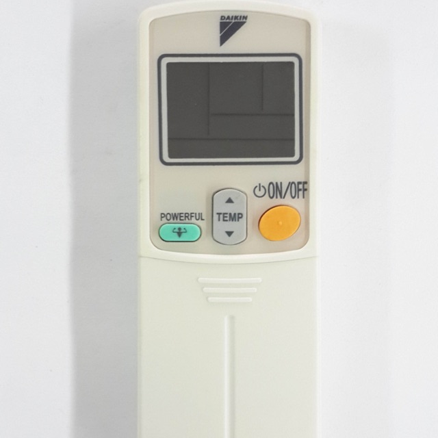 Remote máy lạnh Daikin thường( tương thích với tất cả các dòng máy là hk Daikin không inverter)
