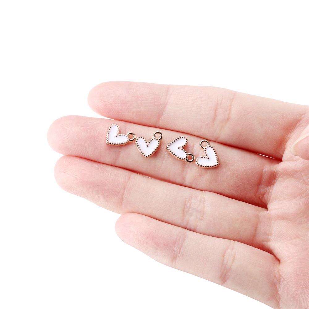 Set 10 Mặt Dây Chuyền Hợp Kim 9 * 10mm Hình Trái Tim Nhiều Màu Sắc