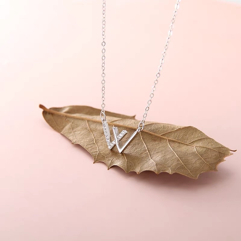 Vòng cổ bạc nữ DaLiA Jewelry dây chuyền chữ cái W thanh xiên cá tính thu hút ánh nhìn