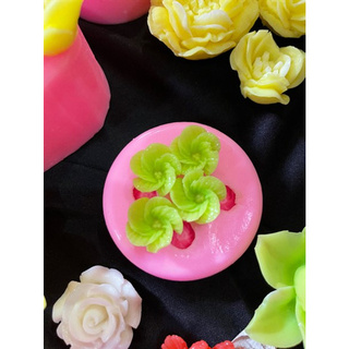 Khuôn Silicone Hoa Cúc Xoay Nhỏ Vĩ 4 Bông