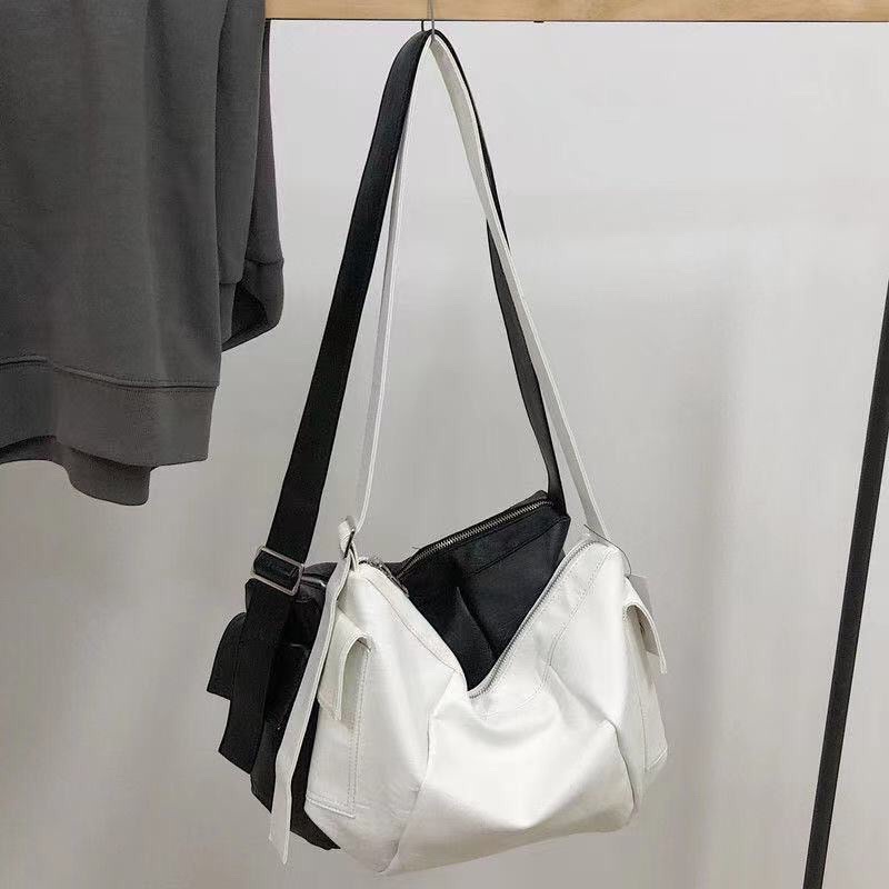 Túi đeo chéo da sần phong cách vintage thiết kế 2 túi phụ bên hông đẹp mắt (video + hình thật) MS 12