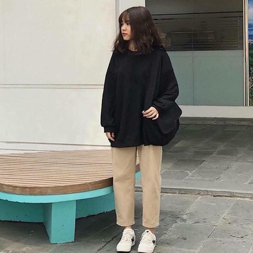 Áo Sweater Form Rộng Unisex; thời trang cho cả Nam/Nữ, cho các cặp đôi mùa đông.