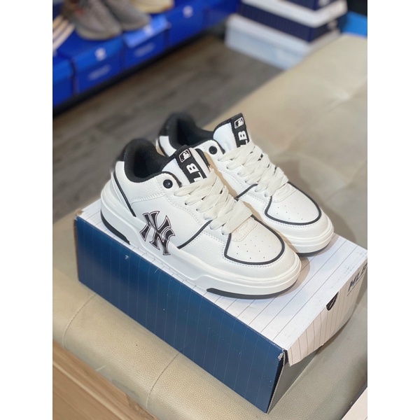 Giày thể thao sneaker bóng chày trắng phối chữ đen