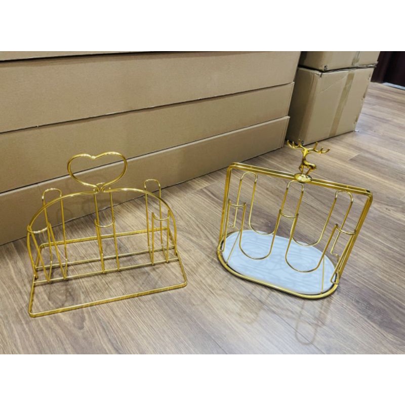 Úp cốc chữ nhật kèm khay, giá úp cốc inox 304 mạ vàng cao cấp không hoen gỉ