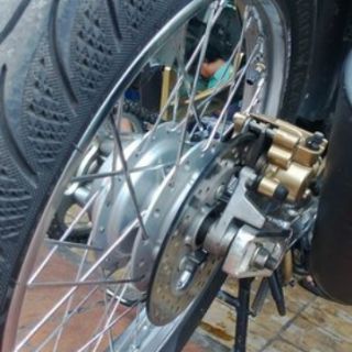 Trọn bộ thắng đĩa sau cho xe số.