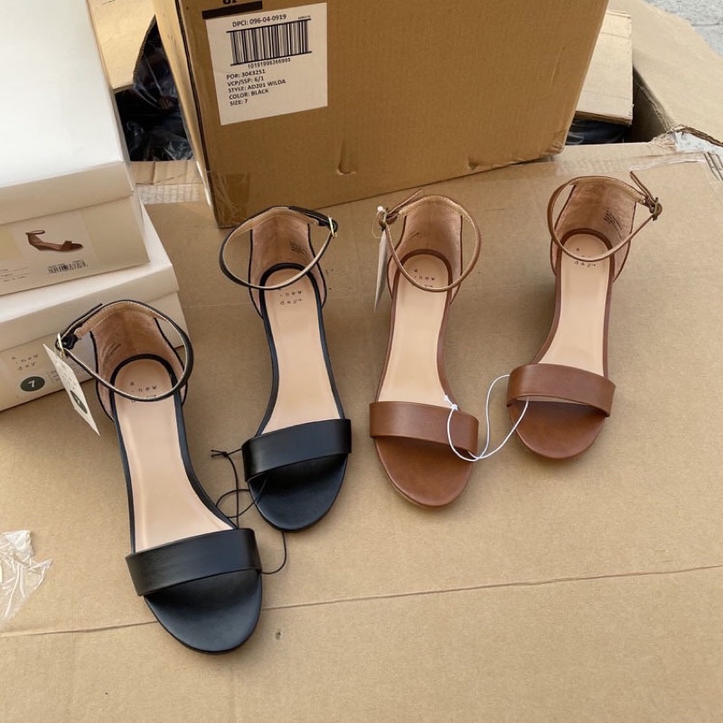 Sandal nữ dư xịn