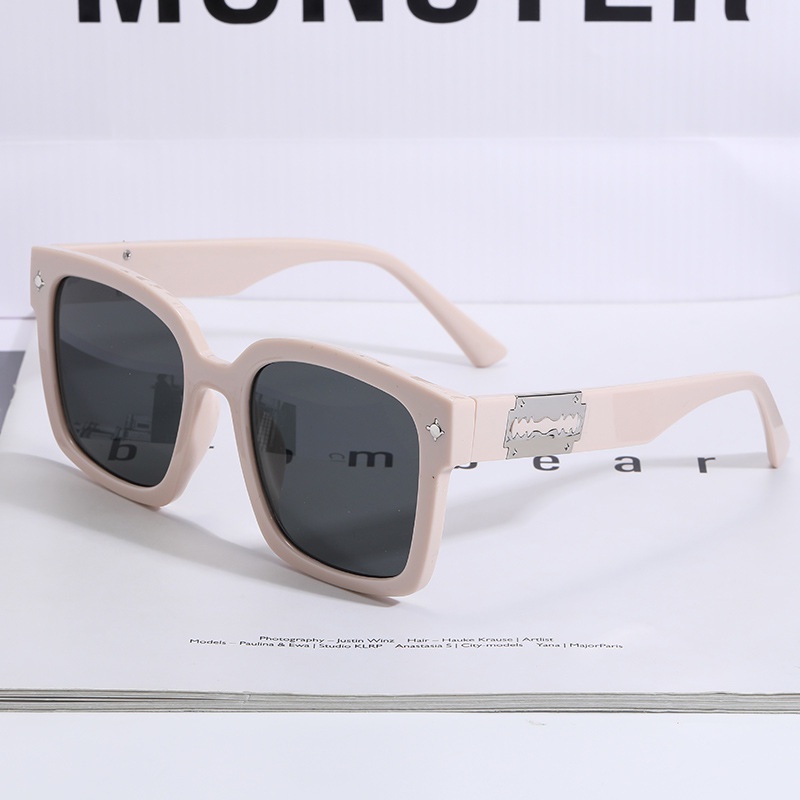 Kính Mát Gọng Vuông Bản To Màu Đen Phong Cách Unisex Hàn Quốc 2021