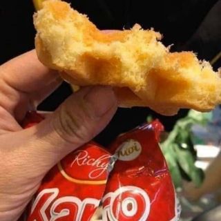Bánh karo chà bông