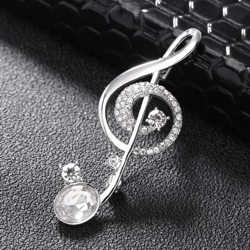 Bộ sưu tập cài áo hình khóa sol đính đá GC331  và các mẫu khác